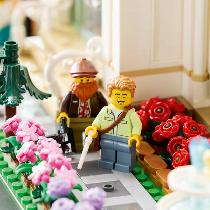 LEGO® 21353 Ideas The Botanical Garden